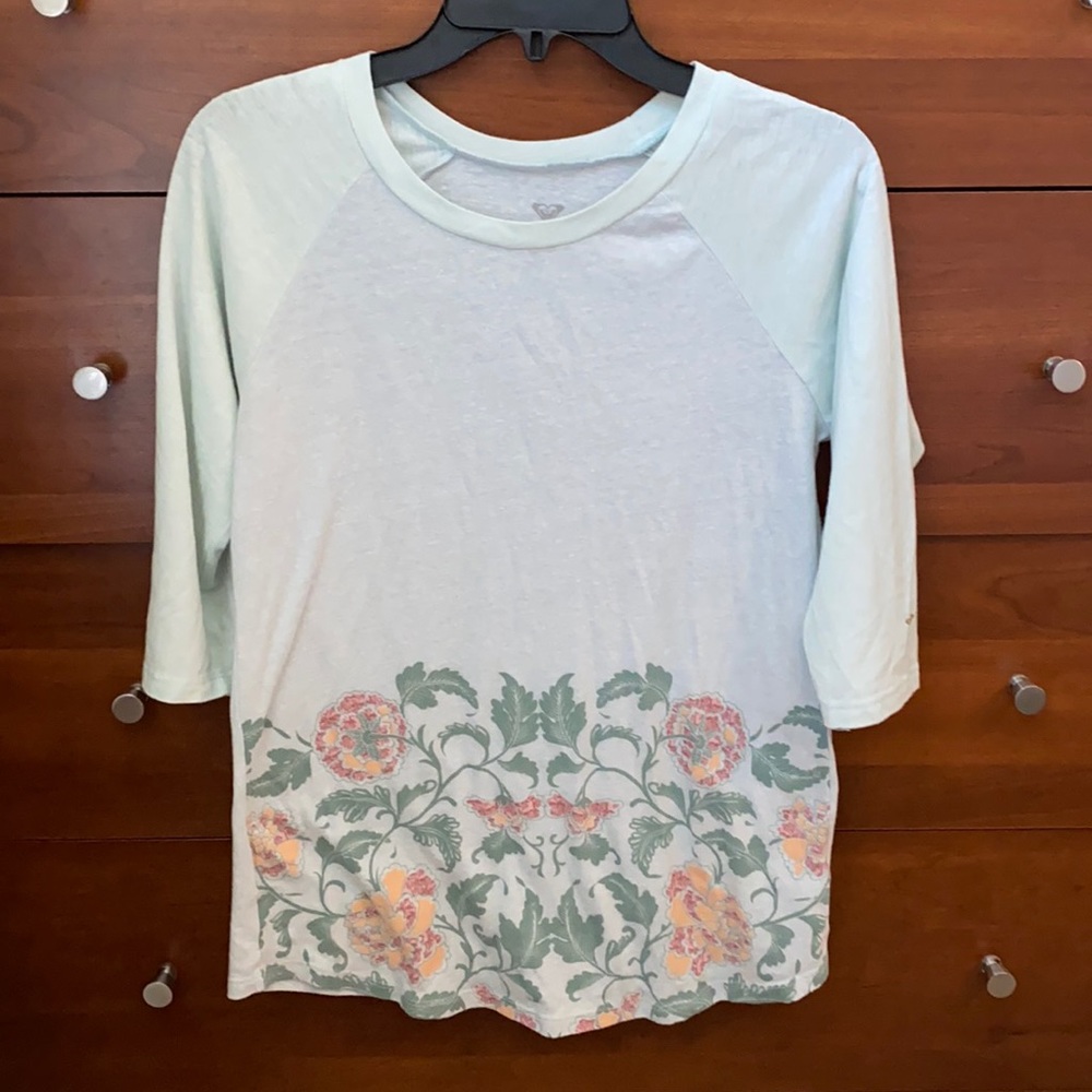 Roxy Raglan 3/4 Sleeve Floral Knit shirt, L, EUC😸